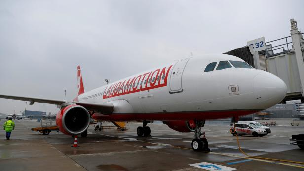FILE PHOTO: A Laudamotion Airbus A320 plane is seen at the airport in Vienna