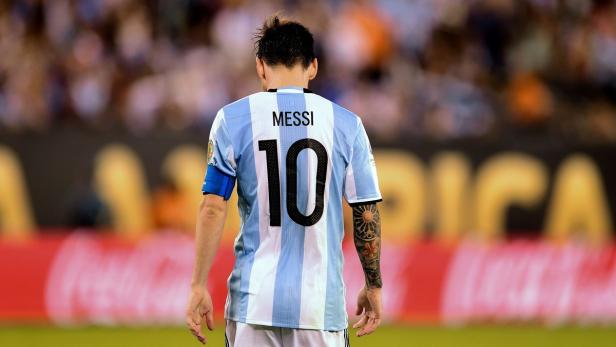 Für Lionel Messi ist nach der Finalniederlage bei der Copa die Teamkarriere beendet. Die Zeit im Nationalteam endet für den besten Fußballer der Welt damit titellos.