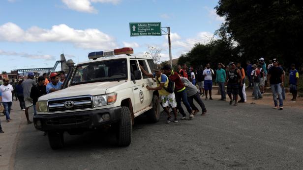 Auseinandersetzungen an der Grenze zu Brasilien