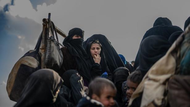 Frauen im IS: Eine entschuldigte sich, eine bereut nichts
