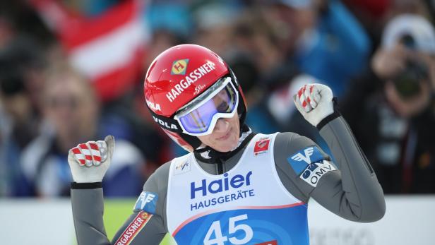 Daniela Iraschko-Stolz holt Bronze im Einzel-Skisprung