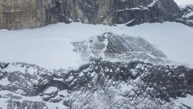 In Tschagguns löste sich ein 100 Meter breites Schneebrett
