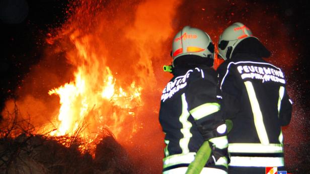 Sonntag: Großeinsatz der Feuerwehr Pinkafeld am Grünschnittplatz