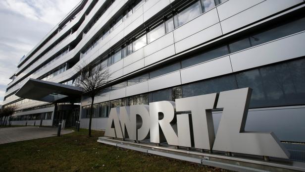 Das Andritz-Gebäude mit dem Firmenlogo im Vordergrund.