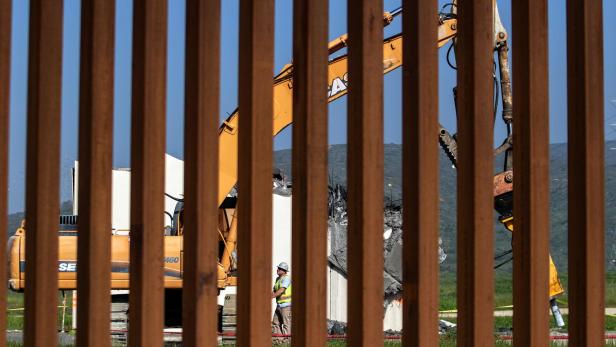 Präsident Donald Trump will die Einwanderung über die Grenze zu Mexiko mit dem Bau einer Mauer stoppen.
