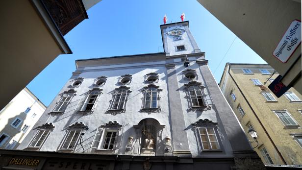 THEMENBILD: SALZBURGER RATHAUS