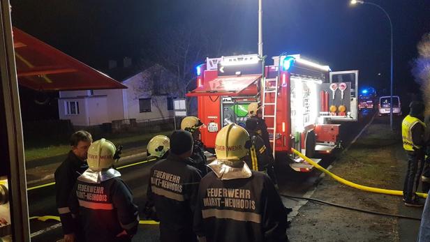 Feuerwehreinsatz: Einfamilienhaus stand in Flammen