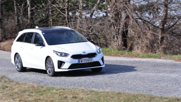 Start zum Dauertest mit dem Kia Ceed SW