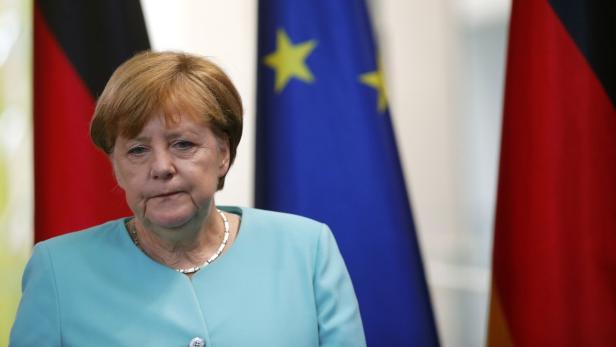 Merkel unter Druck: Sie will den Briten bis zum Herbst Zeit geben