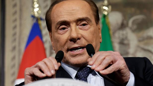 Berlusconi mit Nierenkolik ins Spital eingeliefert