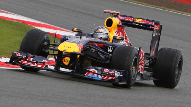 Vettel trotzt wankelmütiger FIA