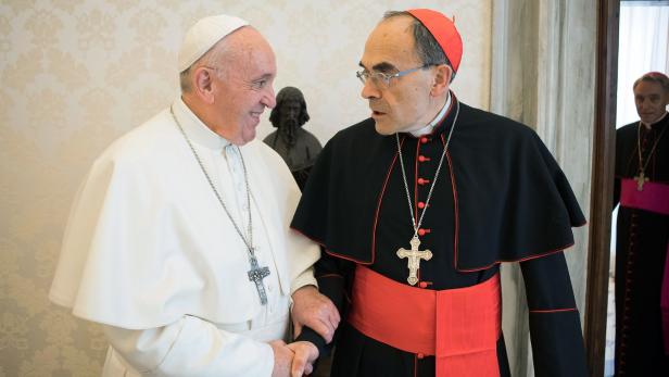 Papst Franziskus und Kardinal Philippe Barbarin.