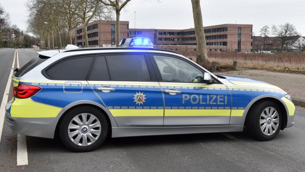 Archivbild: Ein Polizeiauto in Gelsenkirchen.