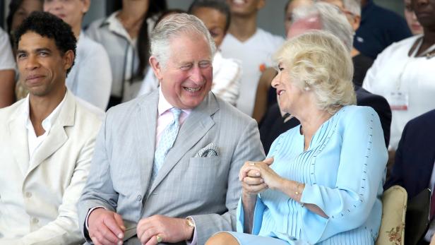 An den nackten Tatsachen dürften sich der britische Thronfolger und seine Camilla keineswegs stören.