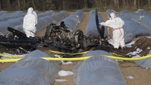 Drei Tote bei Absturz eines Kleinflugzeugs in Deutschland