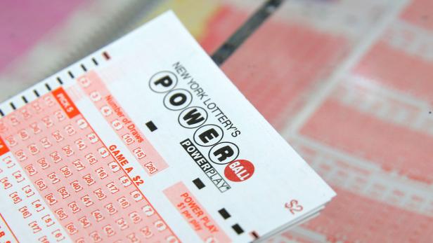 Glückspilz gewinnt 1,58 Milliarden Dollar im Lotto