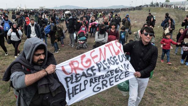 70.000 Flüchtlinge sitzen in Griechenland fest