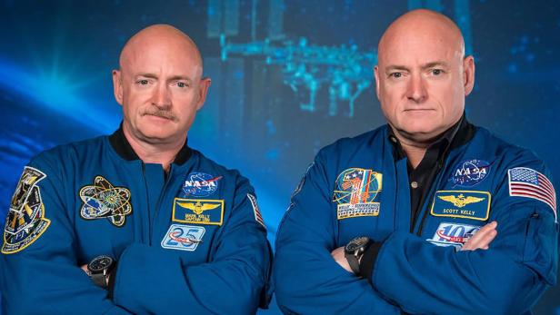 Scott Kelly (re.) mit seinem Zwillingsbruder Mark.