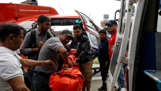 Drei Tote bei Flugzeugunglück am Mount Everest