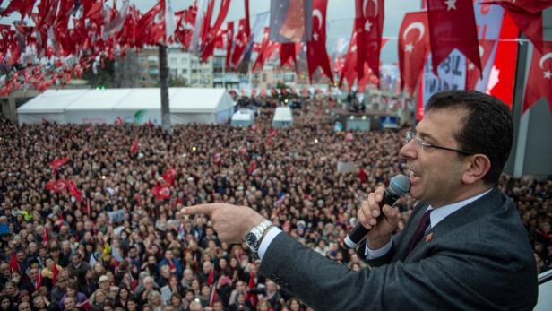 Istanbul: Oppositionskandidat offiziell zum Wahlsieger erklärt