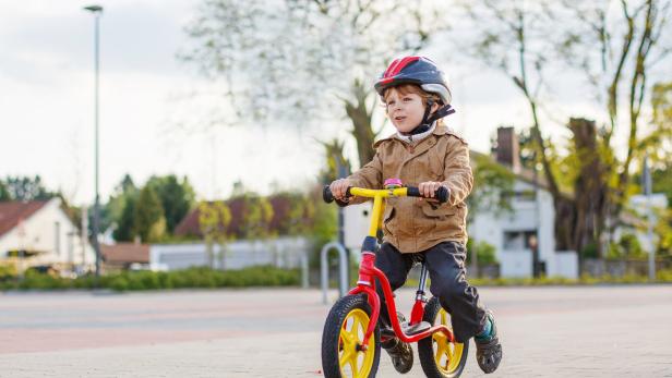 Lass los: Wie Kinder das Fahrradfahren lernen