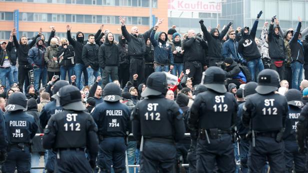 Deutsche Hooligans haben oft einen rechtsextremen Hintergrund