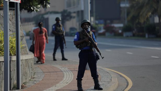 Sri Lanka: Attentäter waren acht Männer und eine Frau