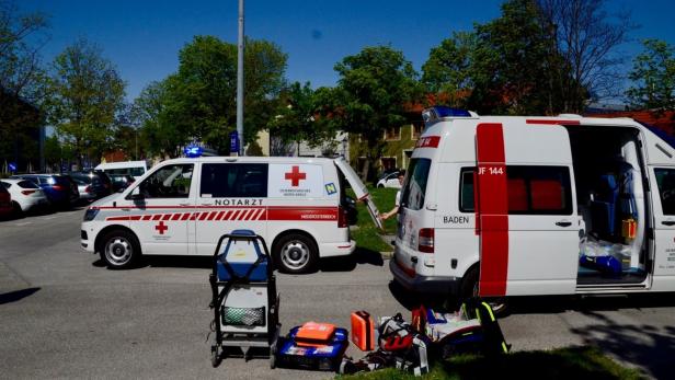 Kind in Baden von Kleinbus erfasst: Bub starb im Spital