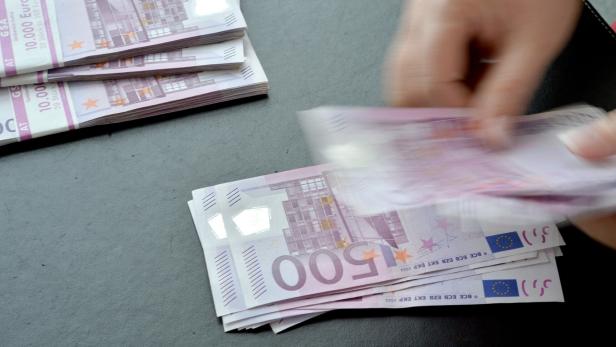 Osterreichische Nationalbank Gibt Letzten 500 Euro Schein Aus Kurier At