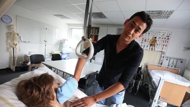 Von Arzt bis Programmierer: Wien will Flüchtlingen zu Jobs verhelfen