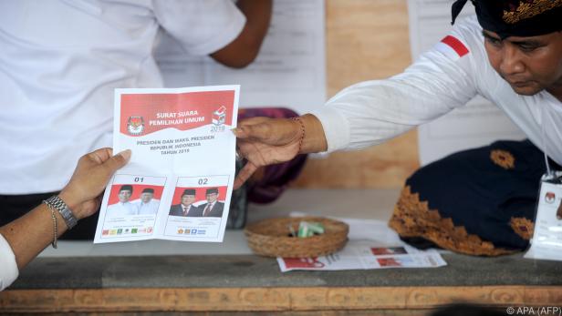 Rekordwahl in Indonesien fordert Menschenleben