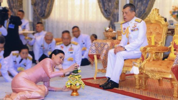 Thailand: Von der Stewardess zur Königin