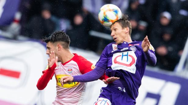 Voller Einsatz: Florian Klein (re.) und die Austria stehen unter Druck.