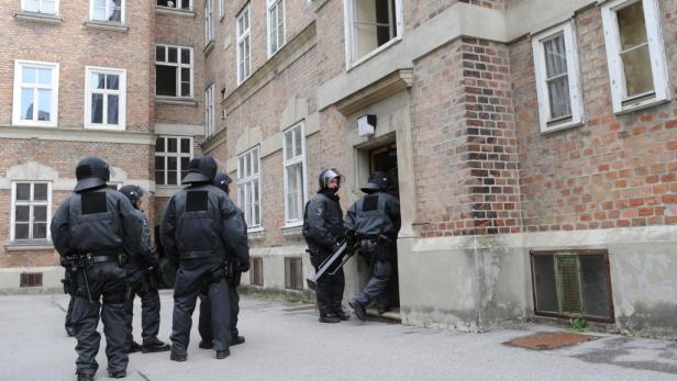 Hausbesetzung: Polizei räumte Lobmeyrhof