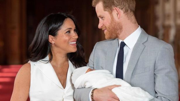 US-Medien mutmaßen, die frischgebackenen Eltern haben Baby Sussex&#039; Namen von Prinz George abgekupfert.