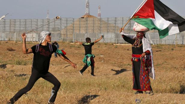 Palästinenser bei Protesten am Gaza.