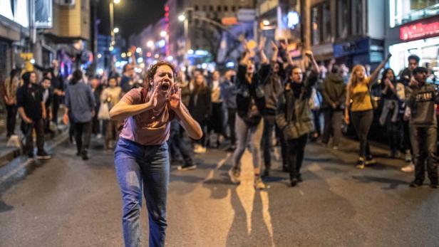 Türkei: Showdown in Istanbul nach dem "gestohlenen Sieg"
