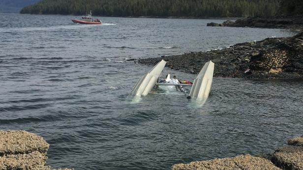 Flugzeugkollision vor Alaska: Zahl der Toten auf sechs erhöht