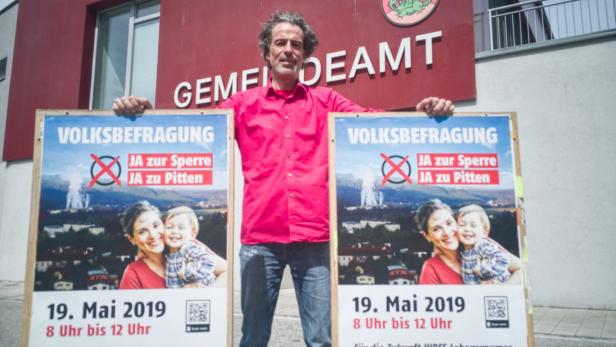 Papierfabrik Hamburger: Plakat-Affäre vor Volksbefragung