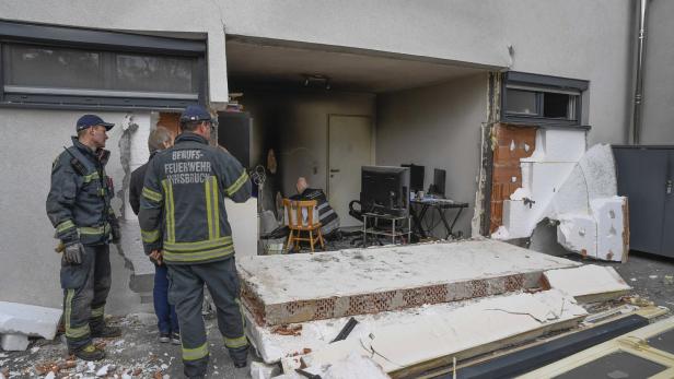 Eine Wohnung im Erdgeschoss wurde zerstört