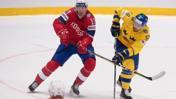 Ungleiches Duell: Norwegen (li. Sondre Olden) beim 1:9-Debakel gegen Weltmeister Schweden