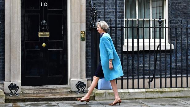 Theresa May vor 10 Downing Street