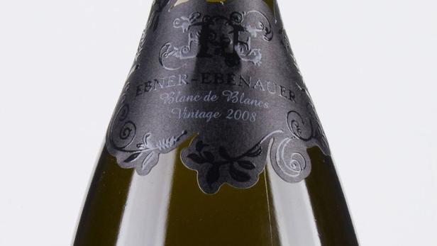 Eine Flasche Ebner-Ebenauer Blanc de Blancs Vintage 2008 Sekt.