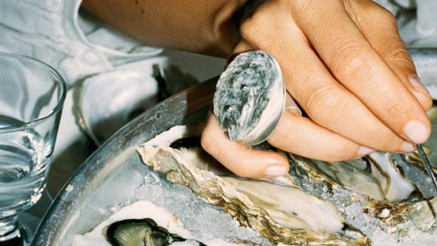 Recycling: Aus geschlürften Austern wird jetzt Schmuck