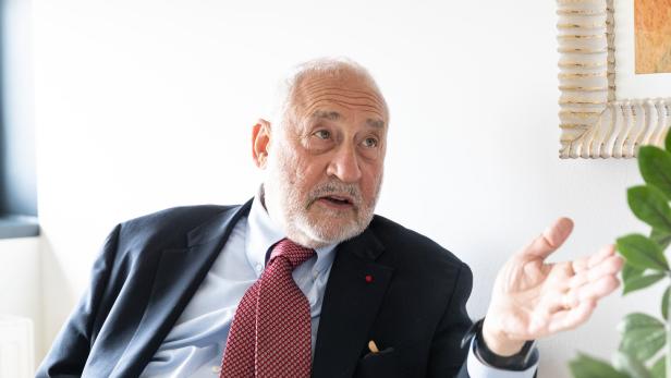 Nobelpreisträger Joseph Stiglitz: "Wir sind im Krieg“