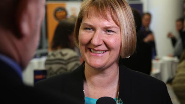 Helga Krismer wieder zur Grünen Spitzenkandidatin in Niederösterreich gekürt
