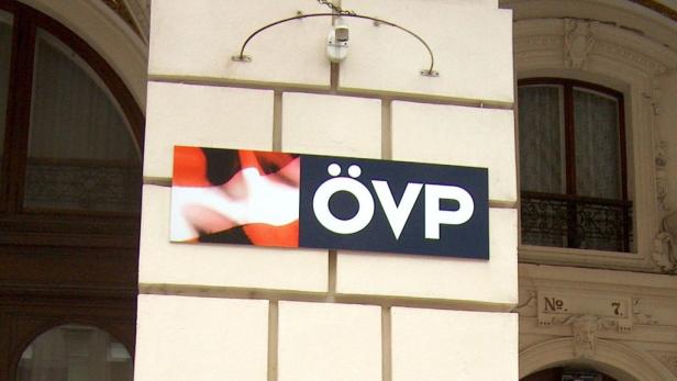 Parteigehälter: SPÖ und ÖVP entlohnen gerecht