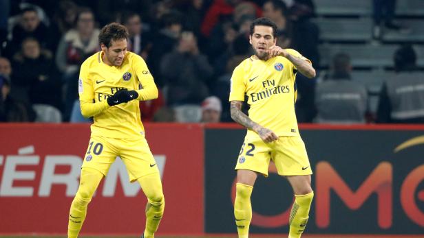 FILE PHOTO: Ligue 1 - LOSC Lille vs Paris St Germain