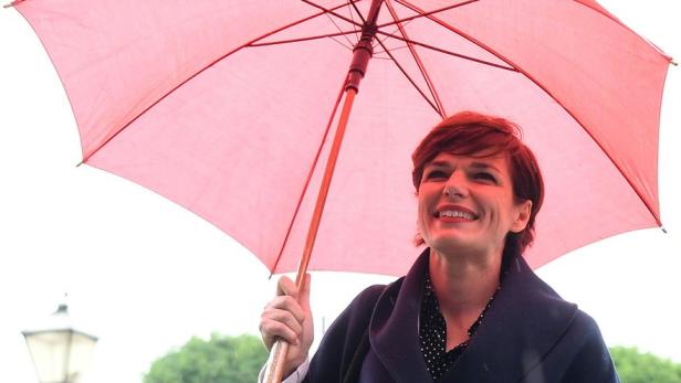 SPÖ lässt Parteichefin nicht im Regen stehen