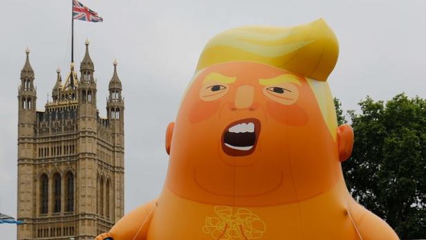 Proteste in London: Baby-Trump und Gold-Klo-Trump